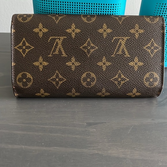 AUTHENTIC LV MONOGRAM INTERNATIONAL WALLET TH1919 - Picture 7 of 8